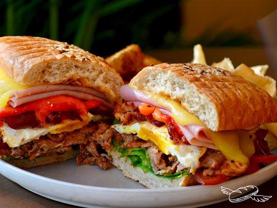 Journeys Sandwich Cafe