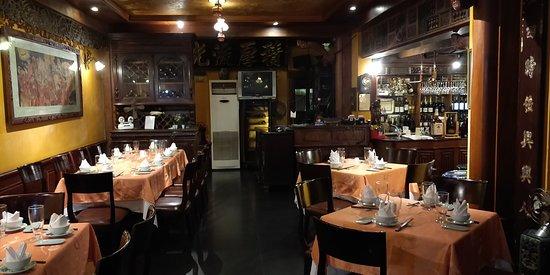 Quan an 3 Mien Restaurant & Bar