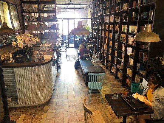 Hub Book Coffee